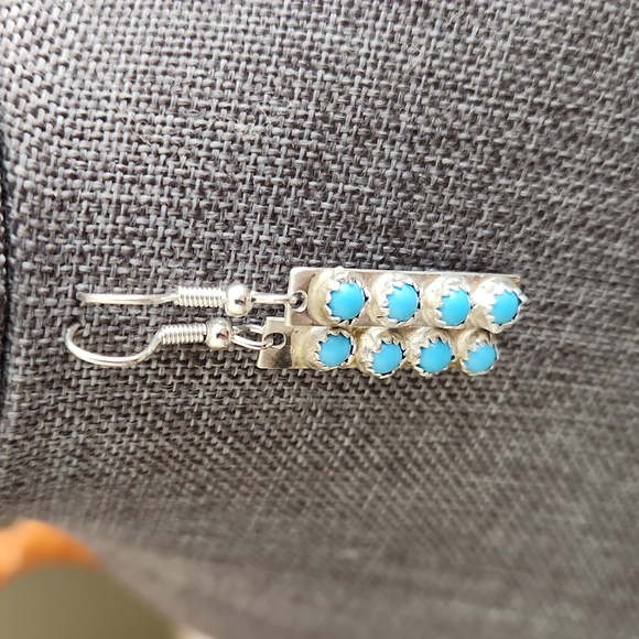 Pretty NWOT Native American Navajo Turquoise Dangle Bar Earrings 🩵🎁 - Picture 6 of 12